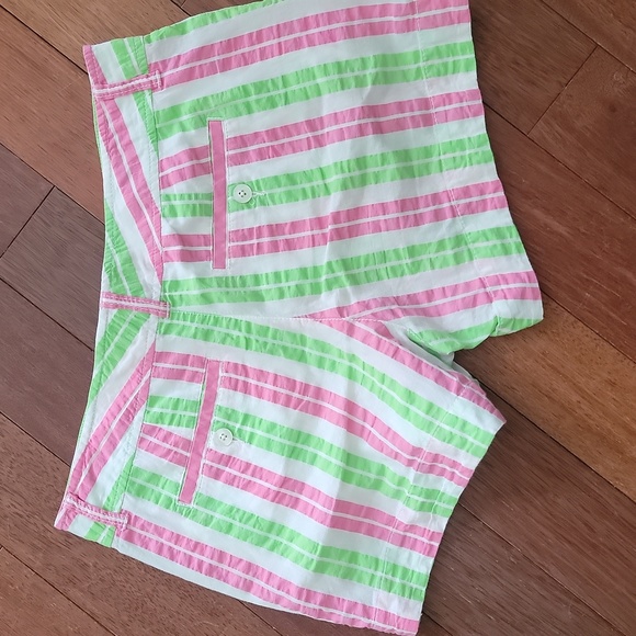 Lilly Pulitzer Originals Women's 8 Shorts Seersucker Cotton - Picture 3 of 7